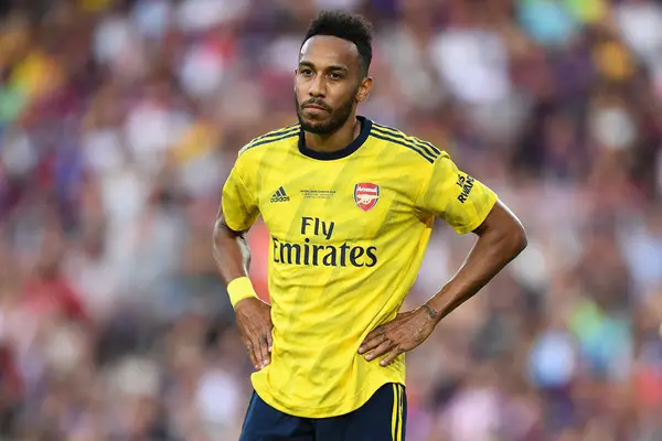 Read more about the article Aubameyang urged to join more determined club than arsenal by Gabon Football Association president