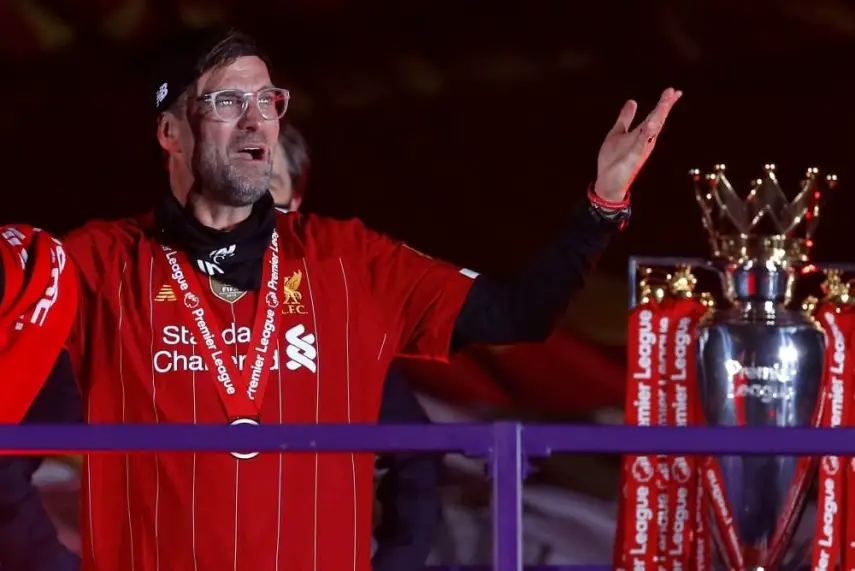 You are currently viewing ‘Liverpool will not stop’ says Klopp after lifting Premier League trophy