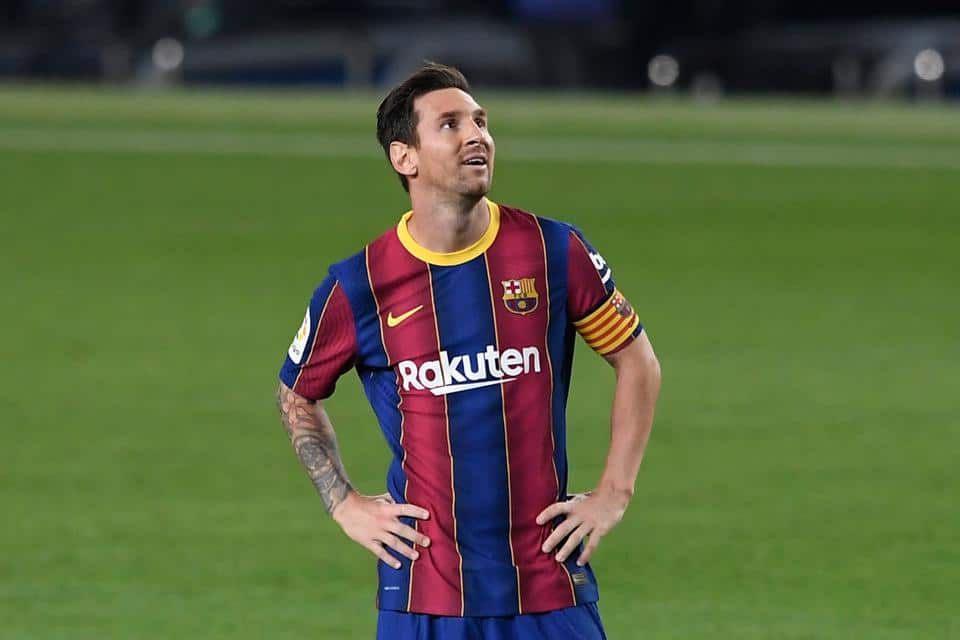 barcelona lionel messi- lionel messi in red blue barcelona jersey