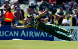 Read more about the article Top 10 Best Fielders In Cricket History
