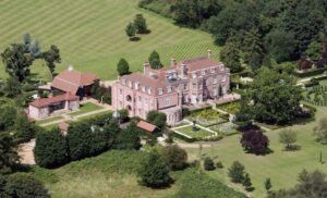 Read more about the article Top 10 Most Expensive Houses Owned By Footballers