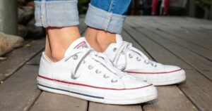 Read more about the article How To Clean White Converse Shoes