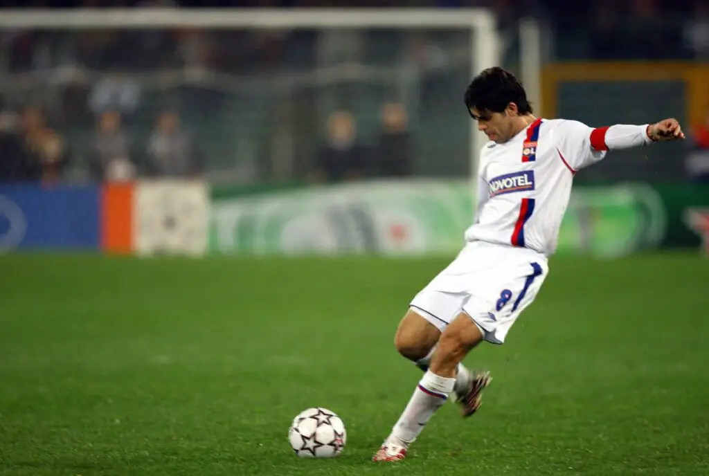 top 10 best free kick takers in the world